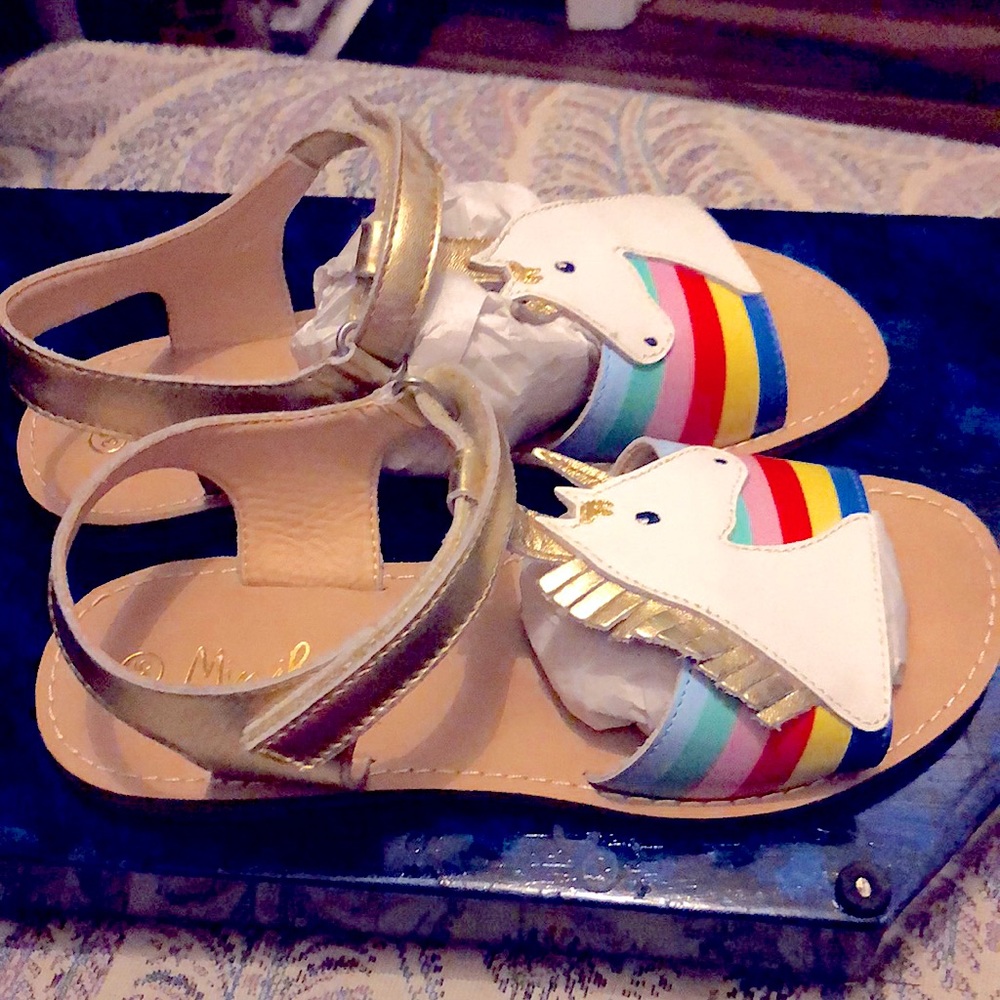 Mini Boden sandles brand new and if u know ur name u know these are up self  .